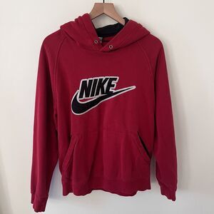 NIKE Red Hoodie Sweatshirt Pullover Center Chest Swoosh Black Lined Hood Medium